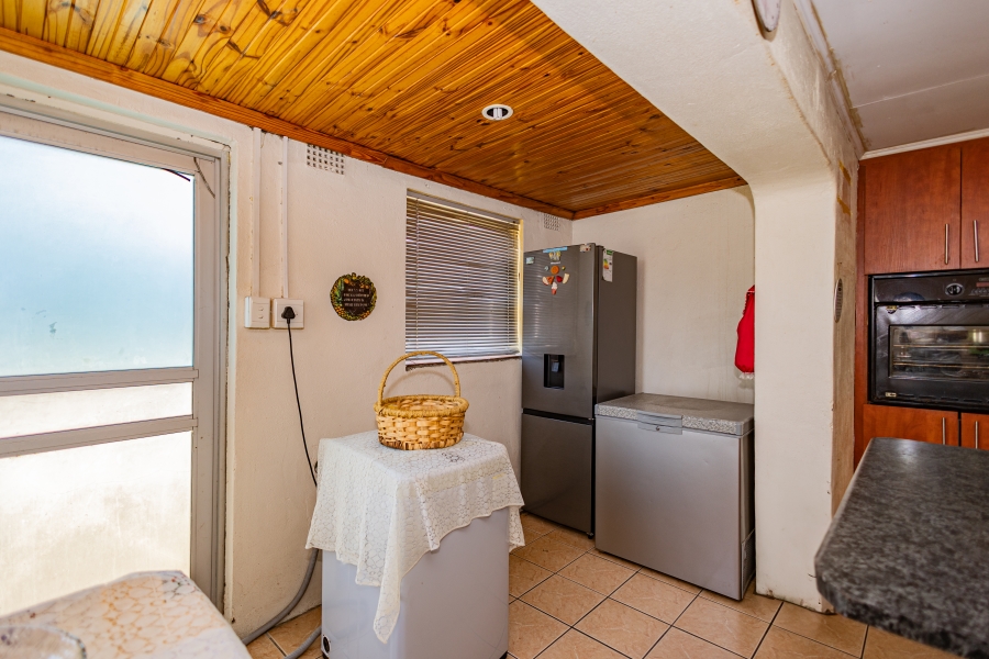 4 Bedroom Property for Sale in Bishop Lavis Western Cape